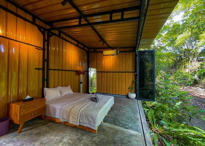 Villa Kamar Tamu Kampung Bening