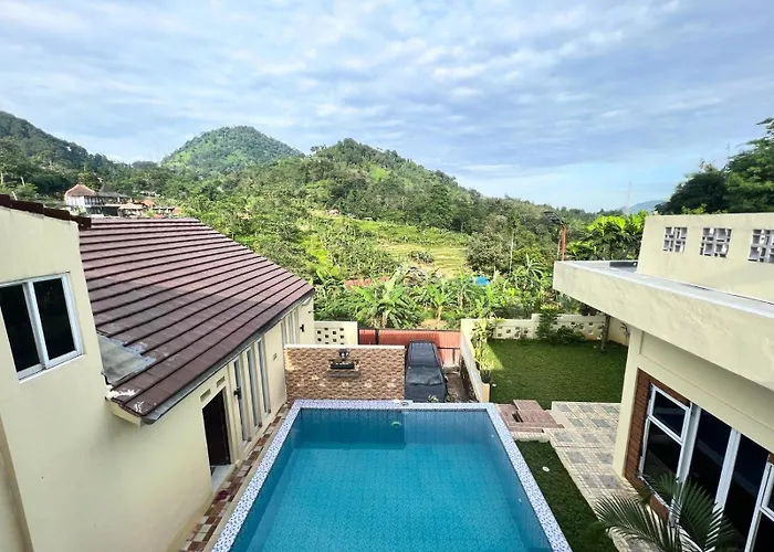 Boca Sentul Bogor Private Pool 4-Bedrooms