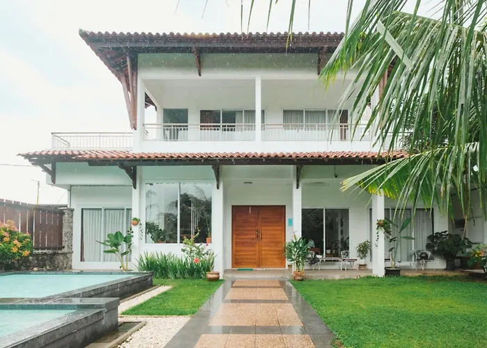 Villa Syariah Prambanan Private Swimming Pool by Simply Homy