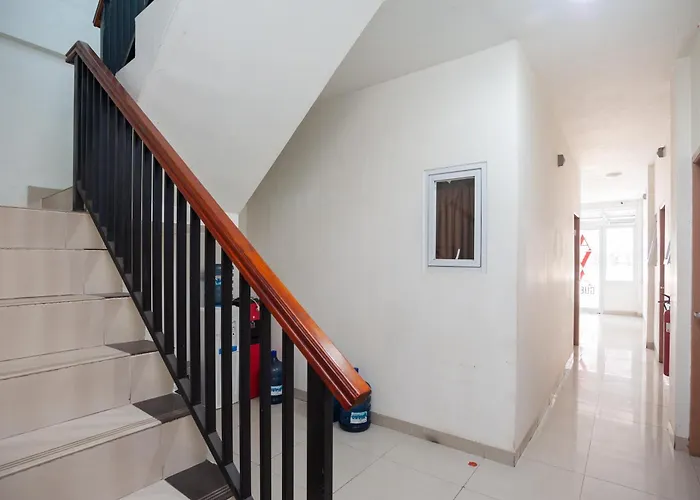 AVA Guesthouse Mitra RedDoorz Lampung
