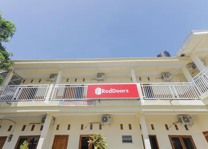 RedDoorz Syariah Near Alun Alun