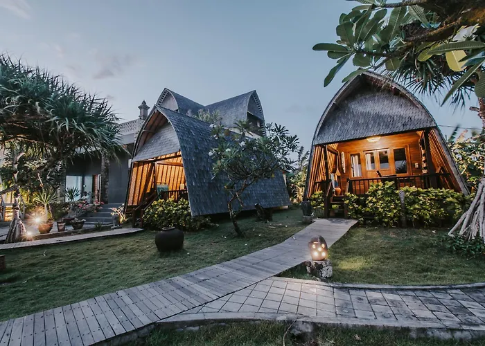 Dream Beach Huts Nusa Lembongan , Indonesia