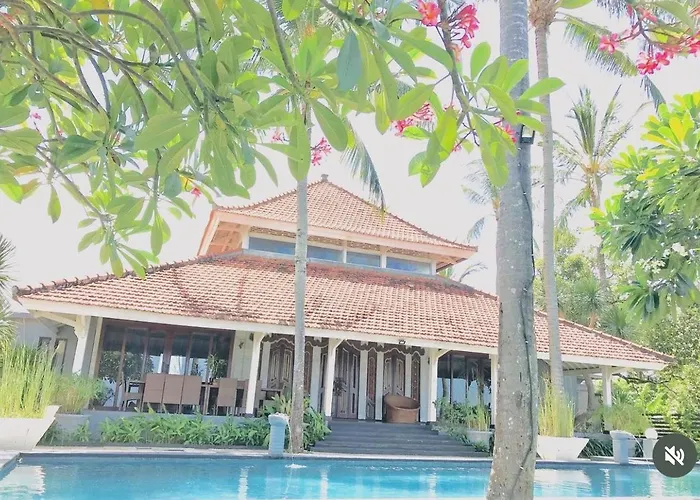 Imaj Private Villas