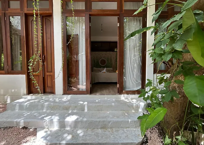 Sannyas Boutique