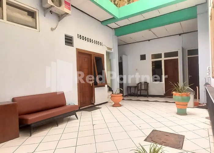 Hotel Palem 2 Syariah Malang Redpartner