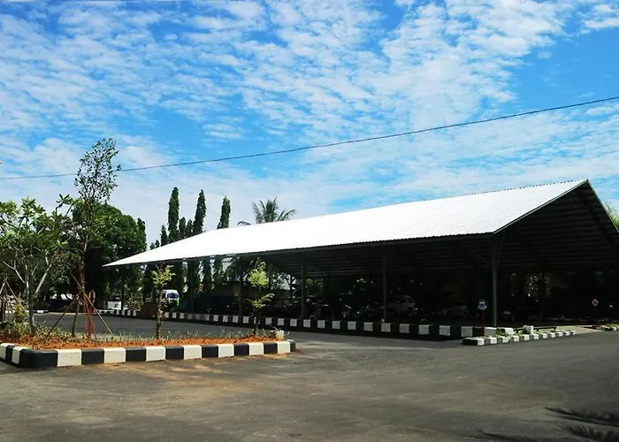 Grand Mahkota Hotel