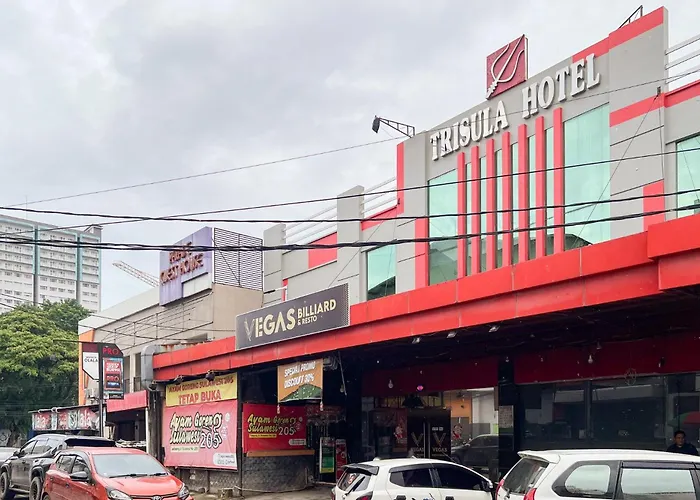 Urbanview Trisula Hotel Makassar