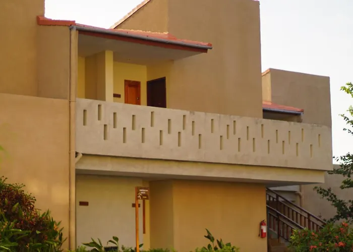 Luwansa Beach Hotel
