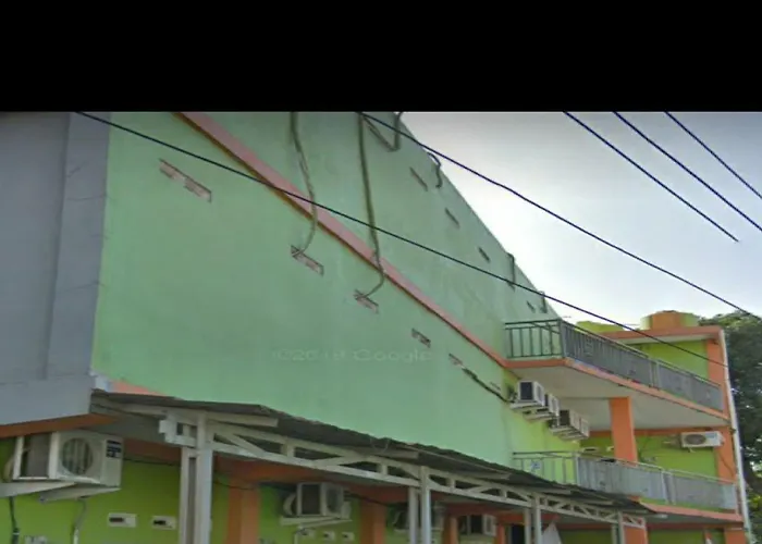 OYO 90706 Kost Alam Jaya Syariah