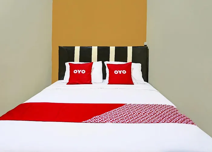 Oyo 91825 Ayu Lestari Homestay
