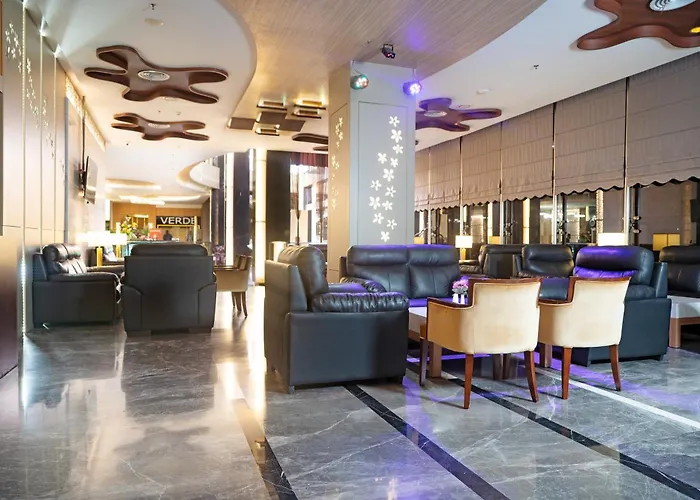 Nagoya Hill Hotel Batam