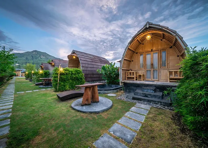 Tegal Bamboo Cottages & Private Hot Spring