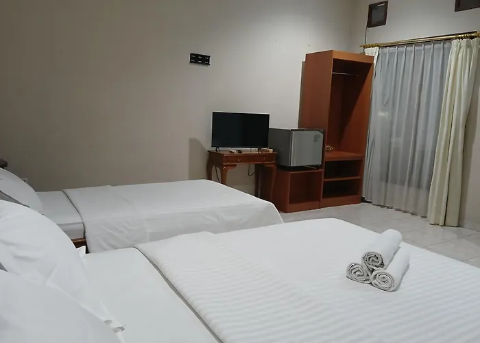 Hotel Lurus