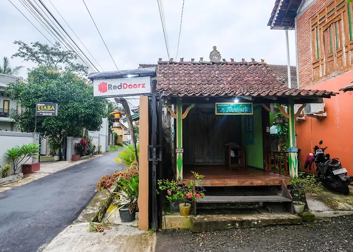 RedDoorz Syariah near Akmil Magelang
