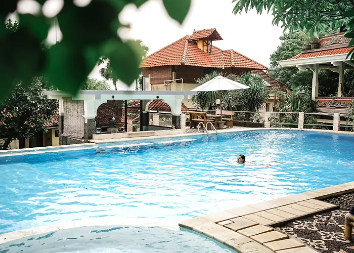 Amed Cafe&Hotel Kebun Wayan