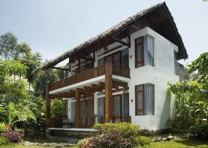 Kampung Sampireun Resort&Spa