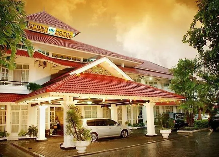 Urbanview Hotel Crown Tasikmalaya By Reddoorz