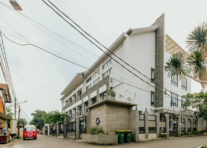 Urbanest Inn House TB Simatupang