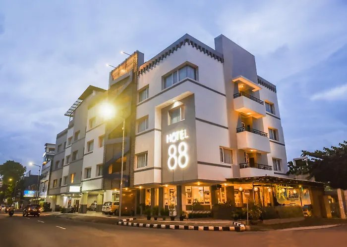 Hotel 88 Jember By Wh - Strategic Location In The City Center