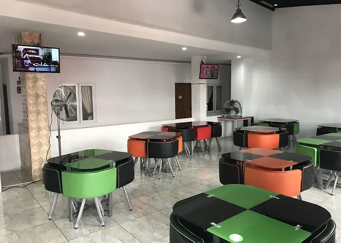 Oyo 1825 Marcopolo Homestay