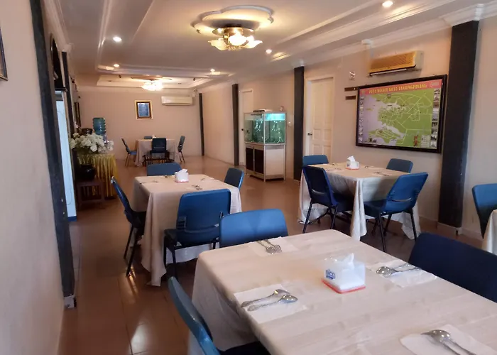 hotel laut jaya