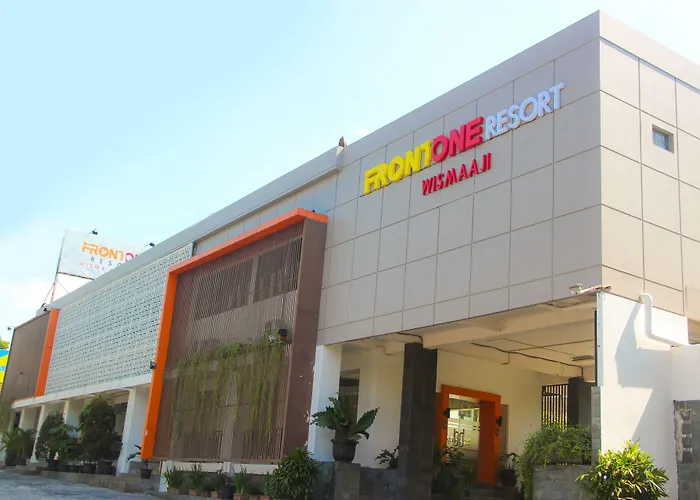 Front One Resort Yogyakarta