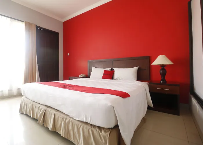 Reddoorz Premium @ Bukit Damai Indah