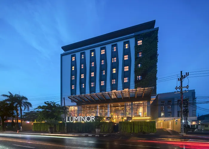 Luminor Airport Sidoarjo By Wh, Best Choice And Strategic Location With A Rooftop Area In Town