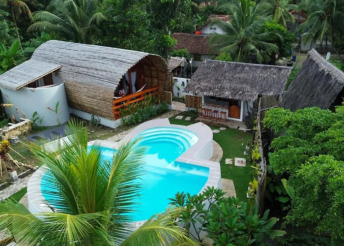 Lagoona Beach Bungalows - Eco Resort