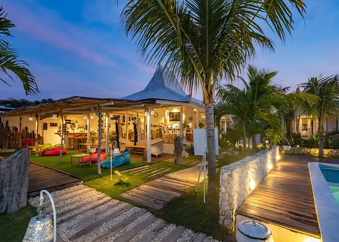 Paus Putih Hotel Nusa Lembongan , Indonesia