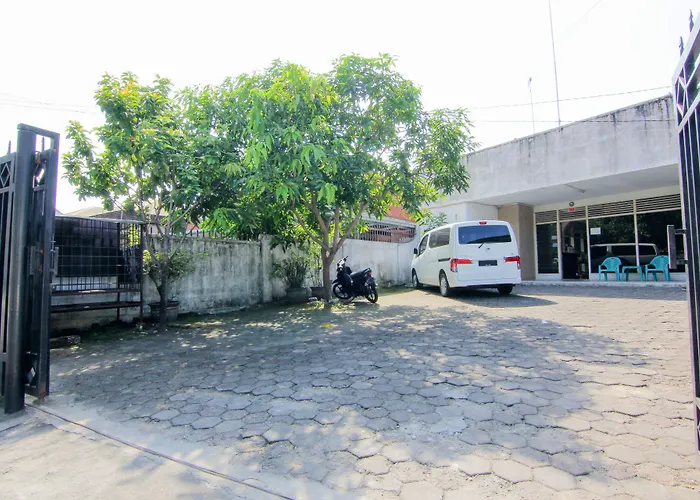 Lestari Guesthouse