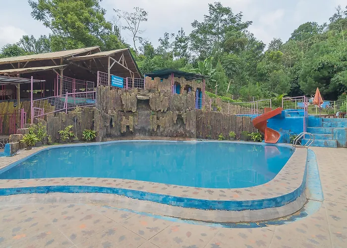 RedDoorz Resort Syariah @ Batu Apung Purwakarta