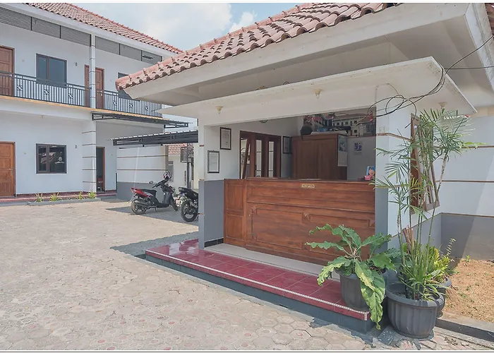 RedDoorz Plus near RSUD Majalengka