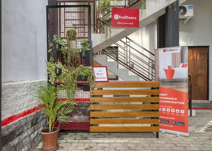 RedDoorz Syariah @ Jl. Cengger Ayam Dalam
