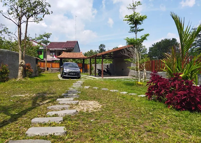Adine Guest House