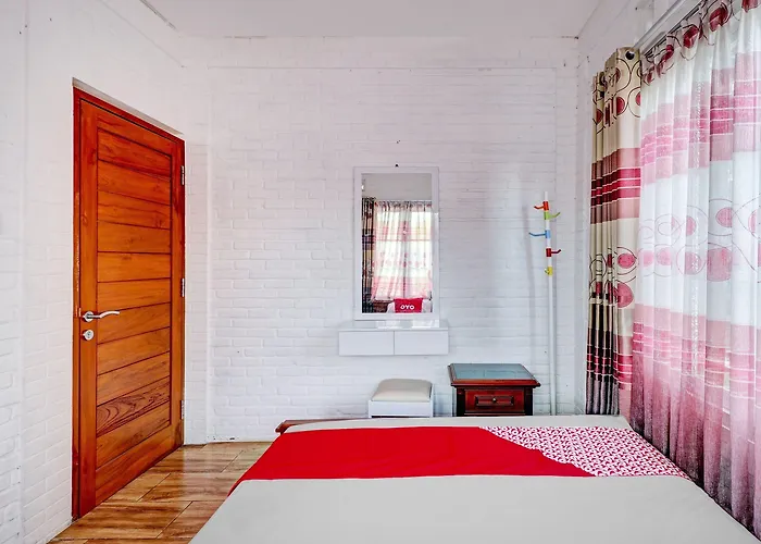 OYO 90617 Rumah Oma Opa Syariah