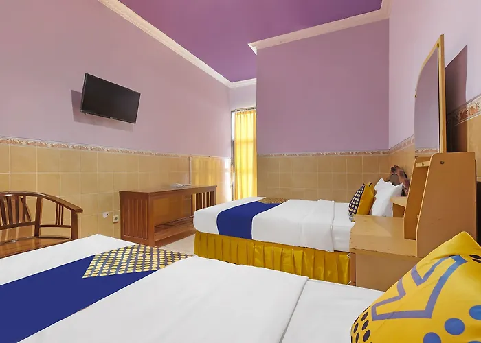 Spot On 91930 Hotel Citra Dewi 4 Manunggal