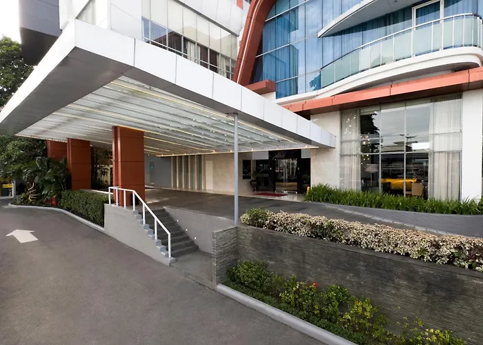 Aston & Conference Center