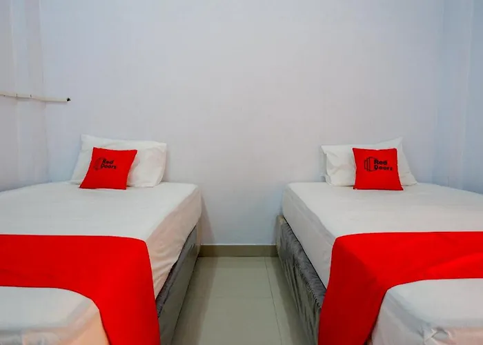 RedDoorz Syariah near Alun Alun Magelang Bayeman
