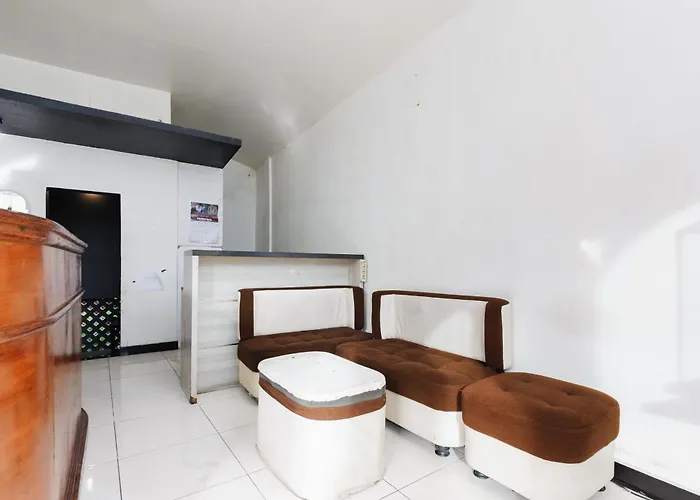Urbanview Hotel Cianjur City Park By Reddoorz