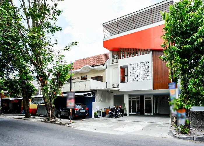 Reddoorz Near Sleman City Hall 2