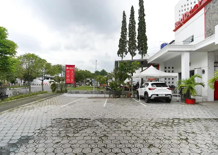 Reddoorz Near Alun Alun Magetan