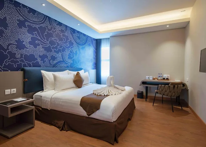 Luminor Airport Sidoarjo By Wh, Best Choice And Strategic Location With A Rooftop Area In Town