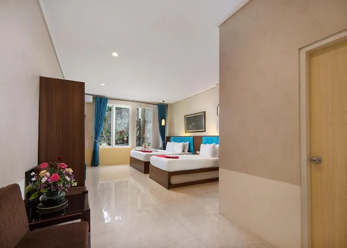Royal Hotel And Villas Trawas