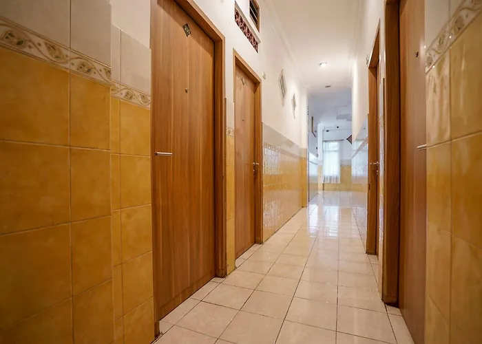Super Oyo 1173 Hotel Shofa Marwah
