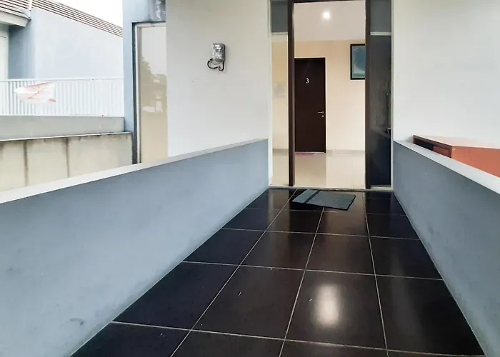 Oyo 2001 Taman Dayu Villa Golf View