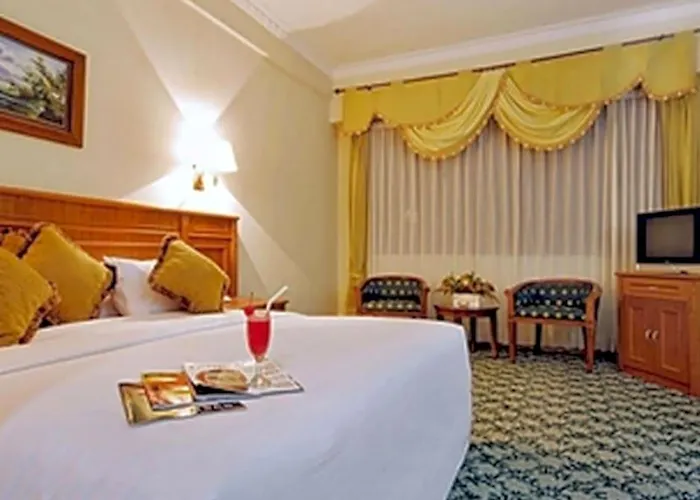 Hotel Madani Medan - Syariah Hotel