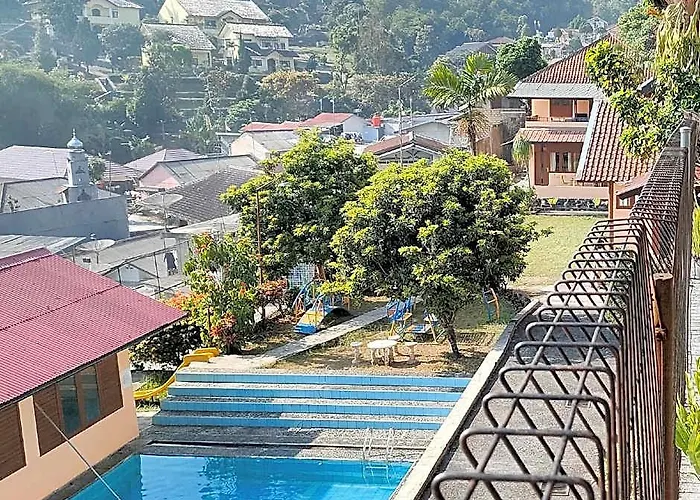 Villa Tunas Alam Mutiara