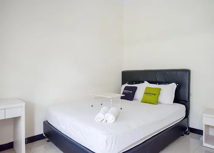 Urbanview Hotel Syariah Casa Azmya Yogyakarta