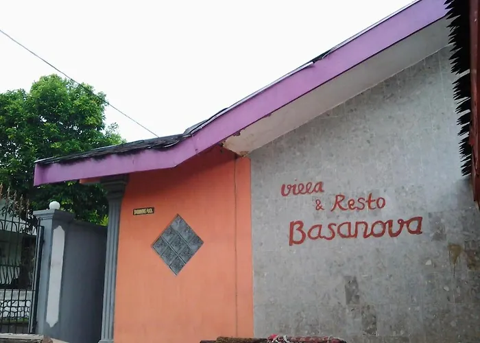 Villa And Resto Basanova
